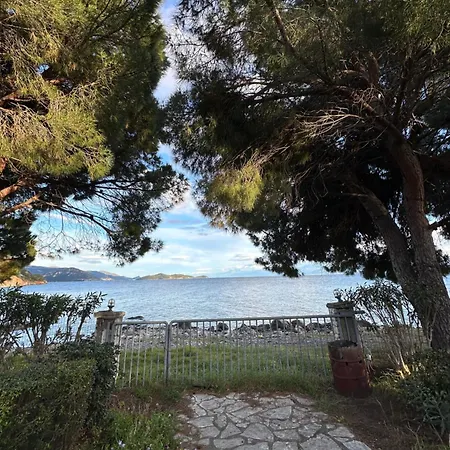 Villa Fokiotrypa Seaside Retreat *