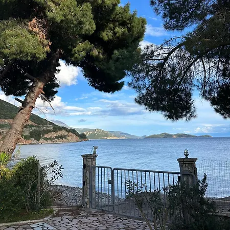 Fokiotrypa Seaside Retreat Marathias (Fokida)